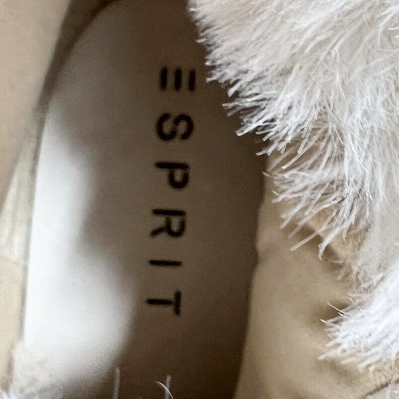 Esprit Ankle Boots Winter White Faux Fur Topped Fur lined tongue Lug Sole - Picture 8 of 8
